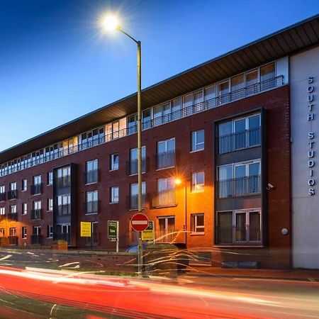 Luxury City Apartment Underground Parking 5* Belfast Extérieur photo